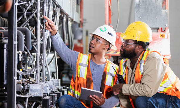 Best Industrial Electrical Services  in Bridgehampton, NY